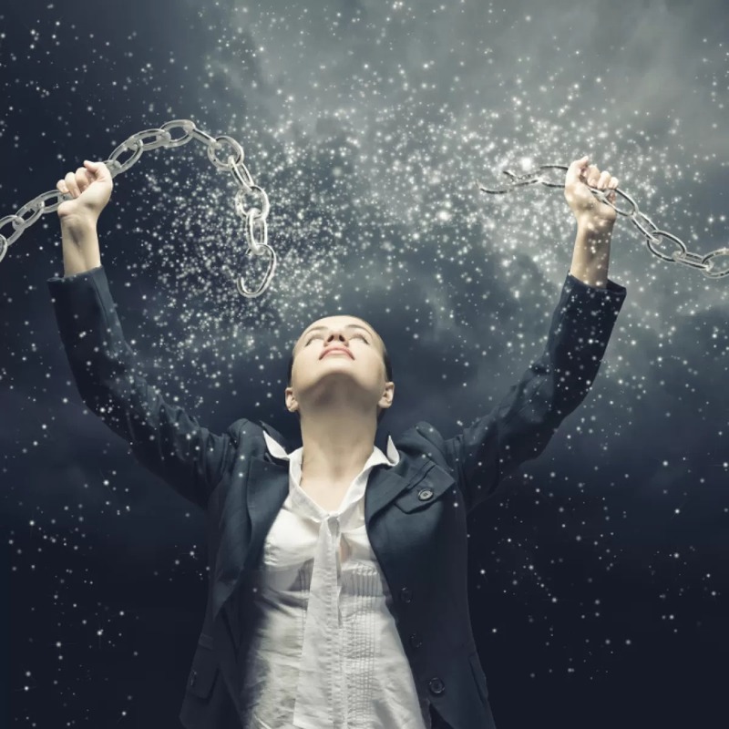 Rompe tus techos: Creencias y dinero en el Trading Rompe tus techos: Creencias y dinero en el Trading